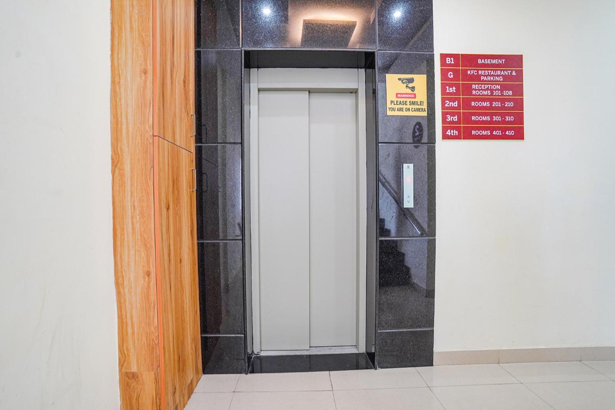 Fabhotel Partha Residency - Nr Iskcon Kr Puram Bangalore Buitenkant foto