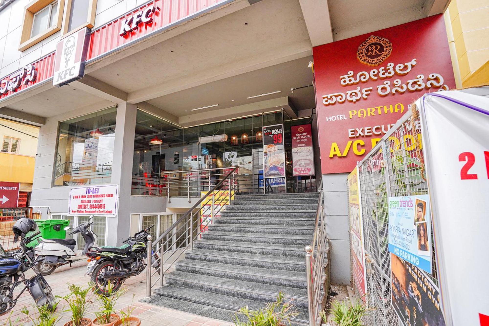 Fabhotel Partha Residency - Nr Iskcon Kr Puram Bangalore Buitenkant foto