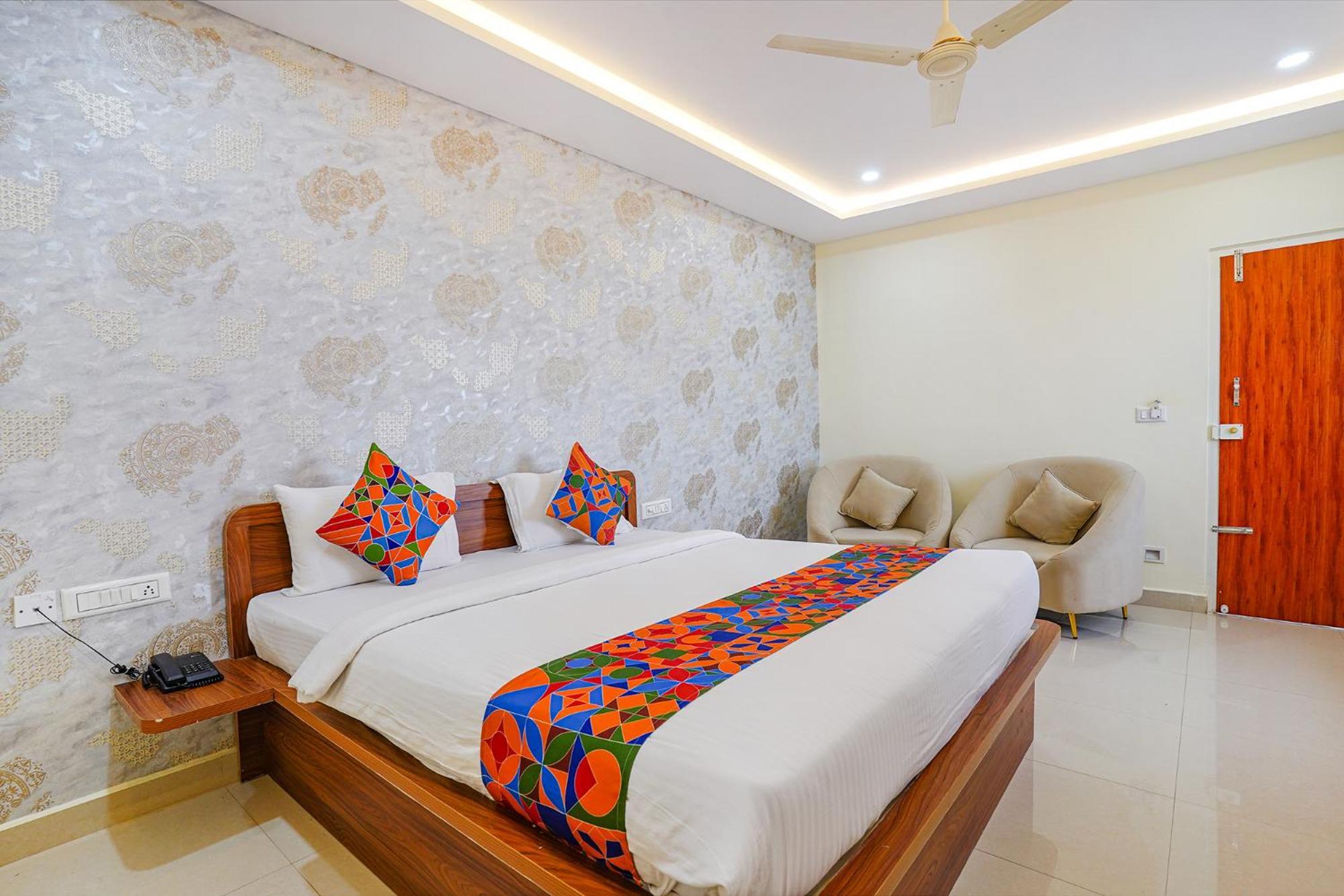Fabhotel Partha Residency - Nr Iskcon Kr Puram Bangalore Buitenkant foto