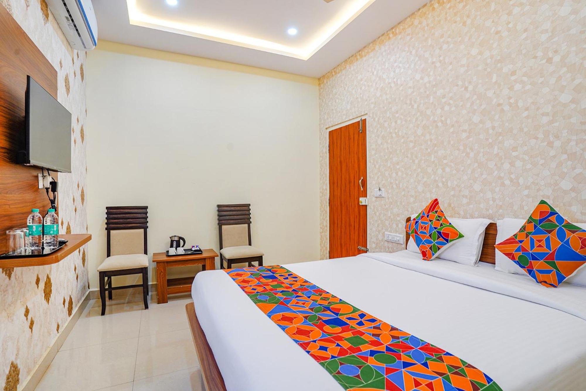 Fabhotel Partha Residency - Nr Iskcon Kr Puram Bangalore Buitenkant foto